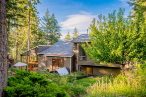Gorgeous West Coast Contemporary 4 Bedroom Home West Kelowna